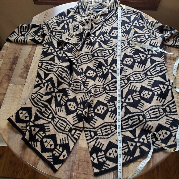 Forever 21 tan black waterfall cardigan sweater tribal print boho size medium - Picture 14 of 16